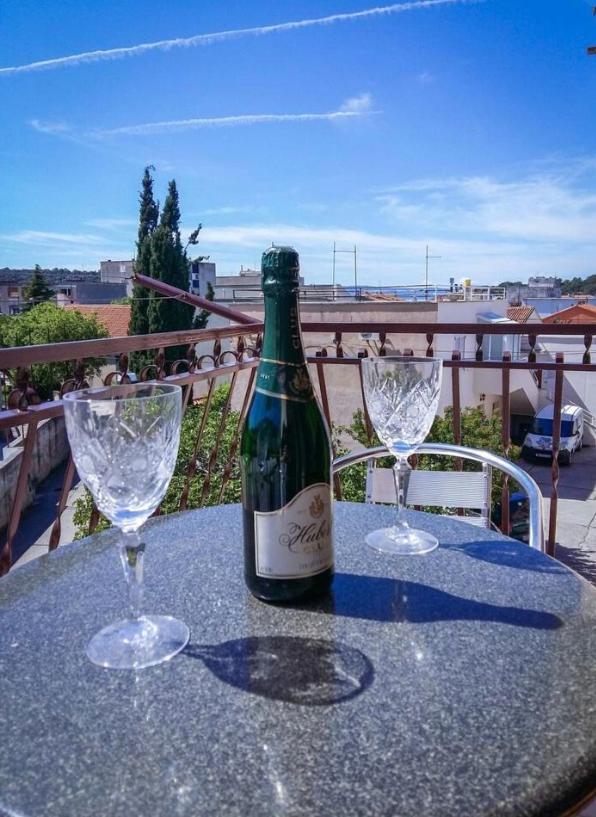 Apartmani Jovic Makarska Exteriör bild