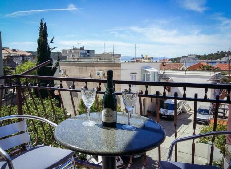 Apartmani Jovic Makarska Exteriör bild