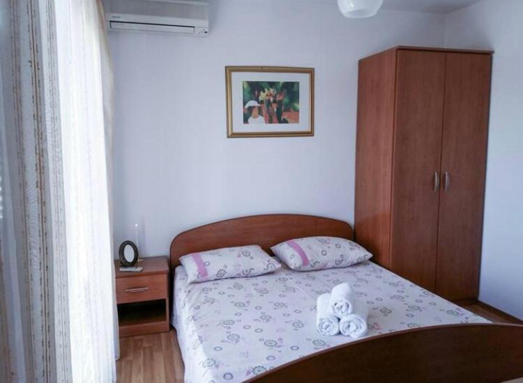Apartmani Jovic Makarska Exteriör bild
