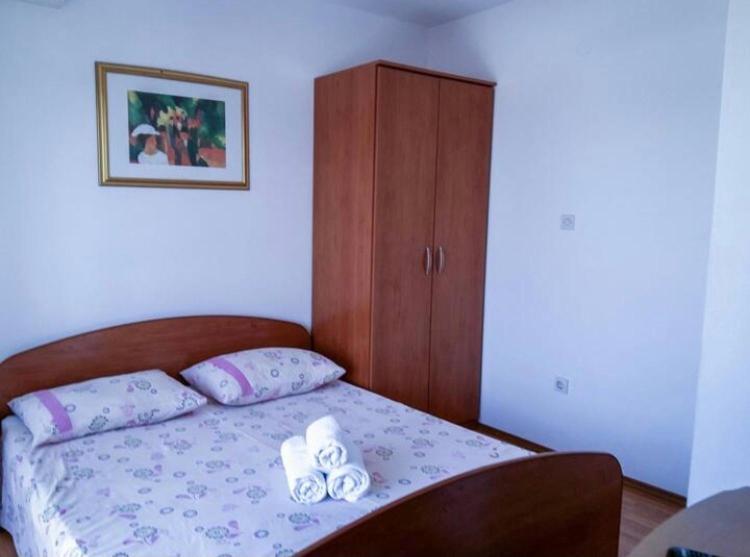 Apartmani Jovic Makarska Exteriör bild
