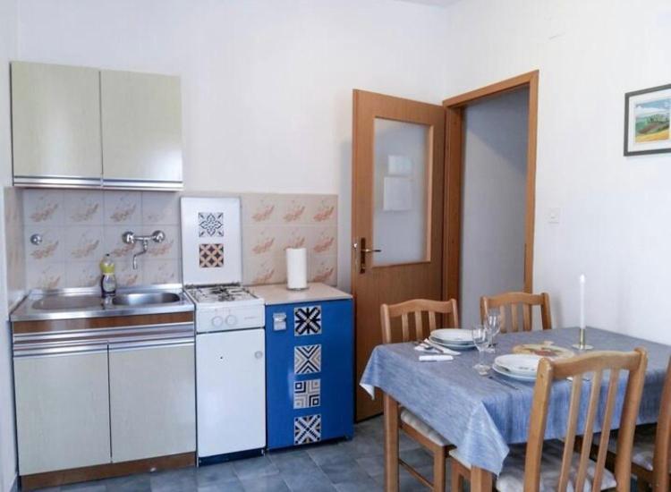 Apartmani Jovic Makarska Exteriör bild